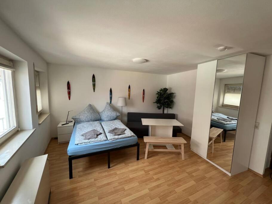 Kleines Im Zentrum Von * Wurzburg